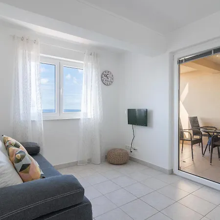 Apartment Ip - 200 M From Sea