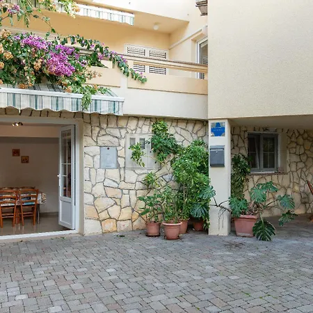 Ip - 200 M From Sea Apartment *